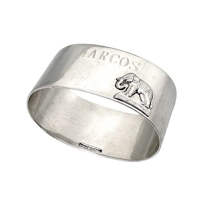 Large oblong sterling silver napkin ring inscribed "Marcos" and decorated with elephant - Serviet ring - .925 sølv