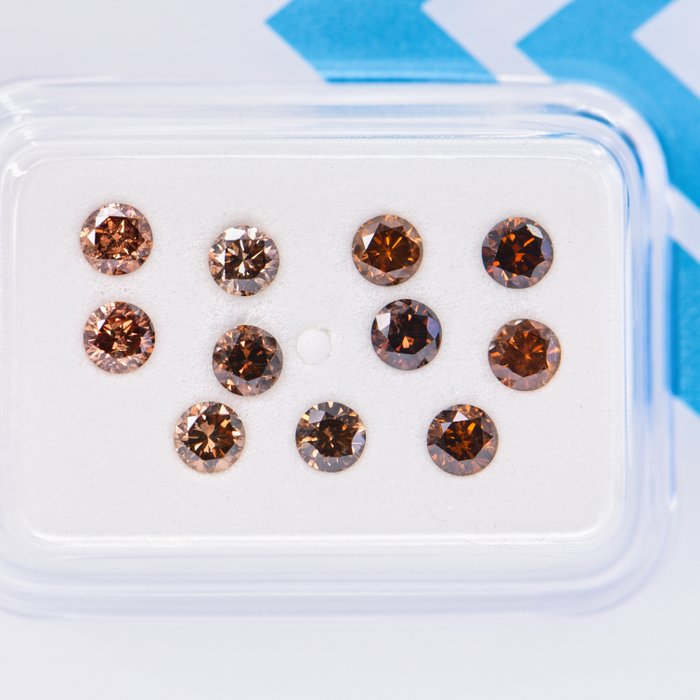 Ingen mindstepris - 11 pcs Diamant  (Naturfarvet)  - 104 ct - Rund - Fancy deep Orange Brun - I1 SI2 - International Gemological Institute (IGI)