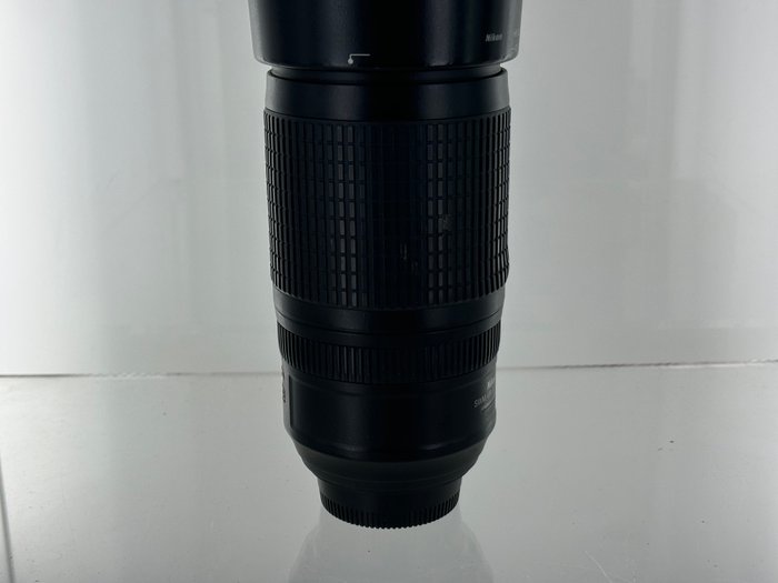 Nikon AF-S Nikkor 45-56/70-300mm G VR Zoomobjektiv