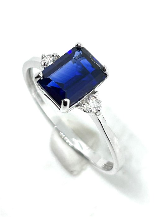 Ingen mindstepris - Ring - 18 kraat Hvidguld -  1.26ct. tw. Safir - Diamant