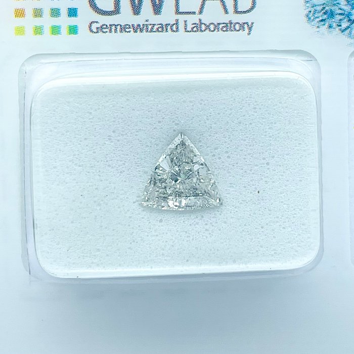 Ingen mindstepris - 1 pcs Diamant  (Natur)  - 070 ct - Trekant - F - SI3 - Gemewizard Gemological Laboratory (GWLab)