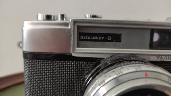 Yashica Minister D Analogt kamera