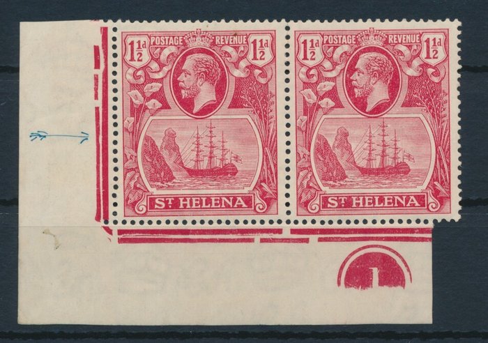 Sankt Helena 1922 - King George, 1 1/2 P "dark carmine" i et par fra venstre hjørnekant med pladedefekt, "cleft rock" - Stanley Gibbons No. 99/99fc, mit Fotobefund "The Royal Philatelic Society"