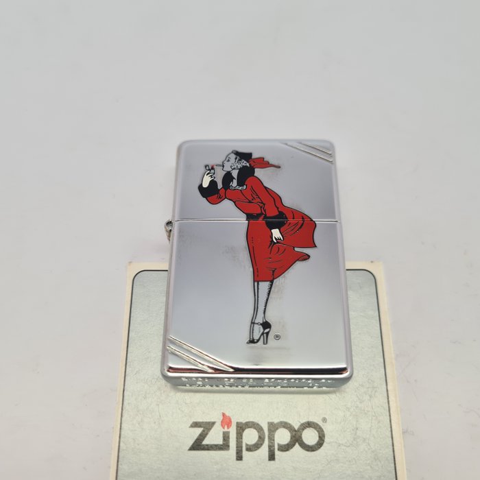 Zippo - Windy / Varga Girl - Lighter - Messing