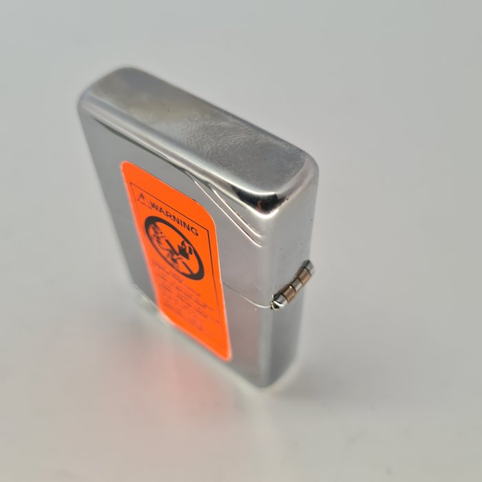 Zippo - Windy / Varga Girl - Lighter - Messing