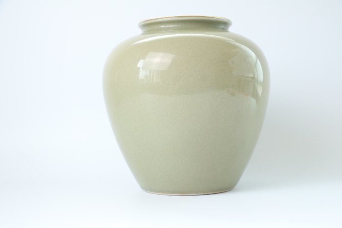 Smuk Kutani porcelæn 九谷焼 vase - Porcelæn - 陶勝 Tōshō - Japan - Shōwa-periode (1926-1989)