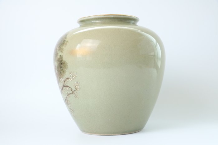 Smuk Kutani porcelæn 九谷焼 vase - Porcelæn - 陶勝 Tōshō - Japan - Shōwa-periode (1926-1989)