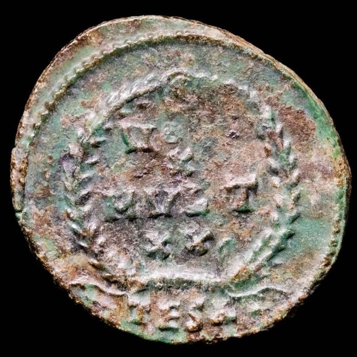 Romarriket. Julian II Apostata (AD 360-363). Follis Minted in Thessalonica. VOT X MVLT XX / (palm)TESA(palm)  (Ingen mindstepris)