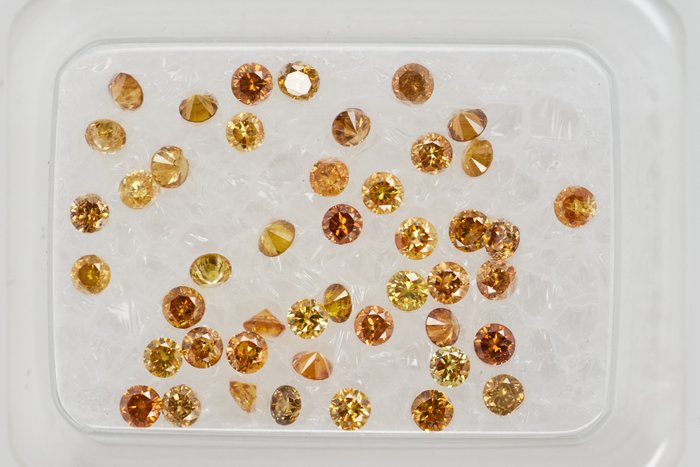 Ingen mindstepris - 46 pcs Diamant  (Naturfarvet)  - 091 ct - Rund Blandet orange - I3 SI1 - Gem Report Antwerp (GRA)