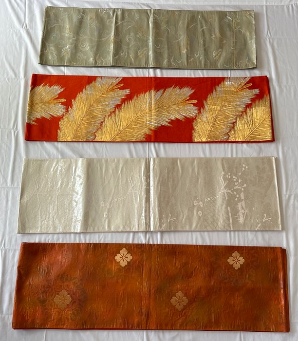 Fukuro OBI japansk kimono bæltebånd sæt med 4 fjer, blomster, grene Mønster - Silke - Japan - Shōwa-periode (1926-1989)