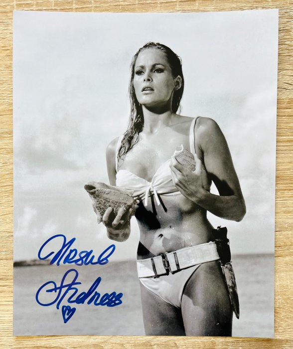 James Bond 007: Dr. No - Ursula Andress, signed with COA