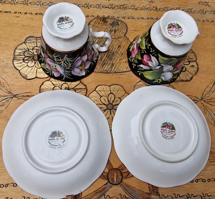 Royal Albert - Kop og underkop (2) - Knogleporcelæn - Te/kaffe kopper