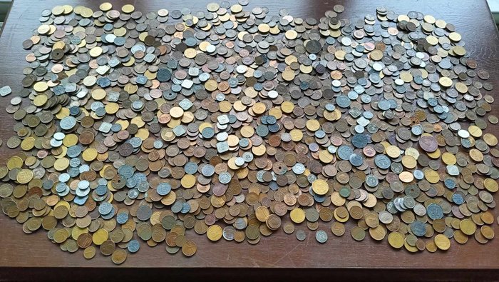 Holland. Lot of approx 10 kilogram Nederland coins, more dominant coins 5 Gulden, 1 Cent and 5 Cents  (Ingen mindstepris)