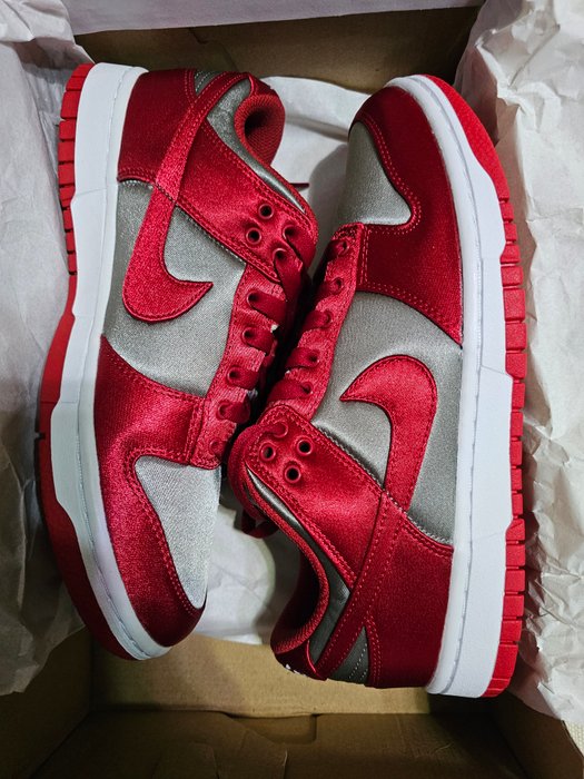 Nike - Dunk Low - Sneakers - Størelse: EU 39 - Nyt med labels