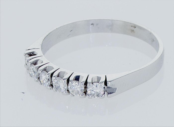 Alliancering - 14 karat Hvidguld -  060ct tw Diamant (Natur)