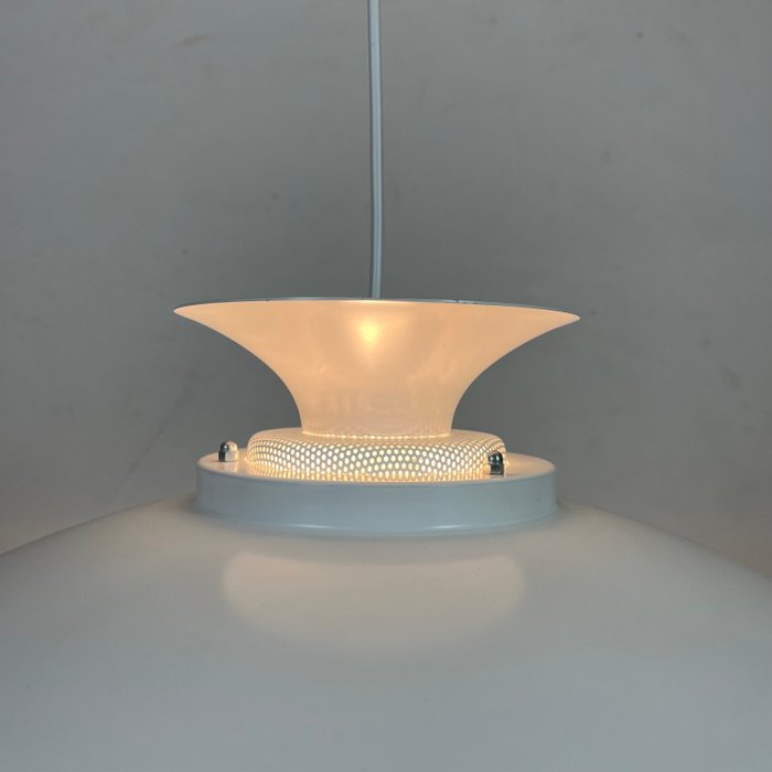 Jeka - Hængende lampe - Aluminium