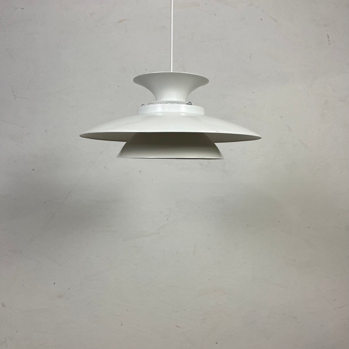 Jeka - Hængende lampe - Aluminium