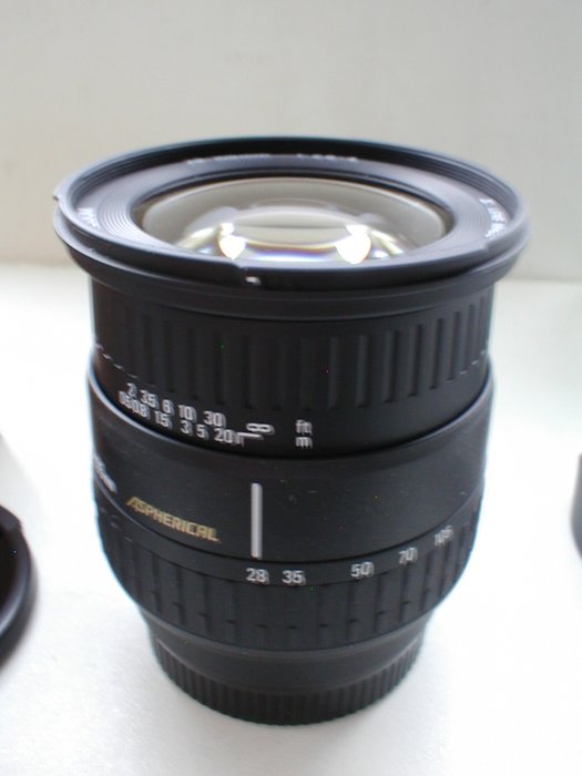 Sigma 28-105mm F/2.8-4 lens voor Minolta A / Sony A Zoomobjektiv