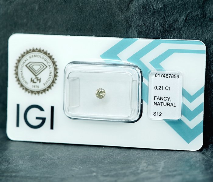 1 pcs Diamant  (Naturfarvet)  - 0.21 ct - Fancy light Grålig Gul - SI2 - International Gemological Institute (IGI)