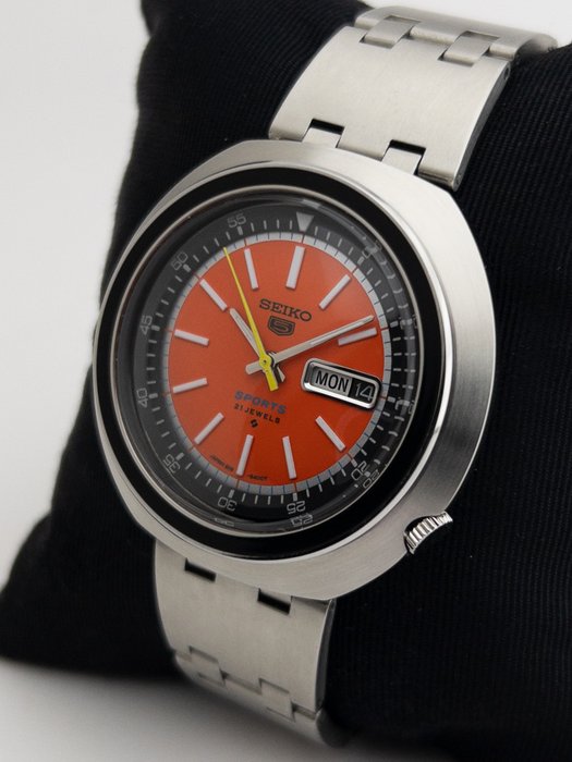 Seiko - Sports UFO - Ingen mindstepris - 6119-6400 - Mænd - 1970-1979