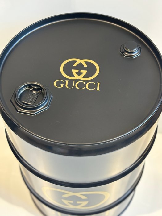 Rob VanMore - Barrel Gucci