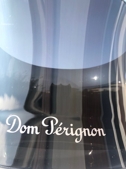 Dom Perignon "Smoked Day Party ” XXL - fits multiple magnums New lot - Martin Szekely Designer - Champagne køler - Akryl