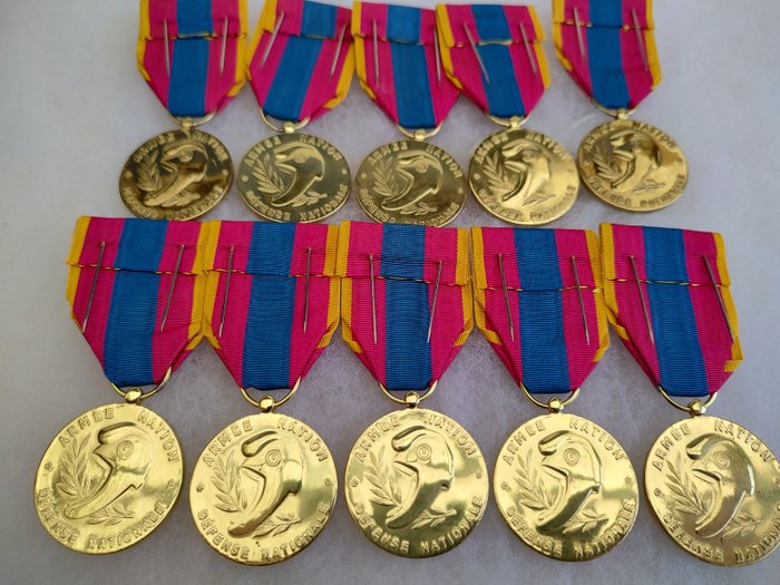 Frankrig - Militærmedalje - Masser af franske medaljer