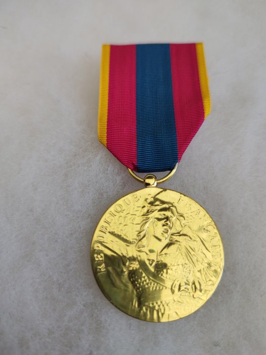 Frankrig - Militærmedalje - Masser af franske medaljer