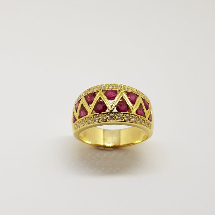 Ring - 18 kraat Gulguld -  0.41ct. tw. Rubin - Diamant