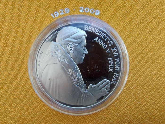 Vatikanstaten. 5 Euro 2009/2010 "Giornata della Pace" + "Giornata del Migrante e del Rifugiato" (2 monete) Proof  (Ingen mindstepris)