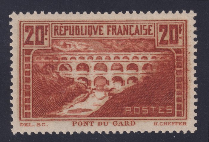 Frankrig 1929 - "Pont du Gard" N°262A (type I) Ny** signeret kalve - Yvert