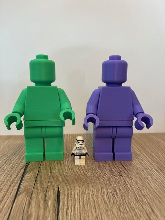 Fait maison - Réplique de Minifigures LEGO - Grand Modèle (16,5 cm) - Vert et Violet - Frankrig