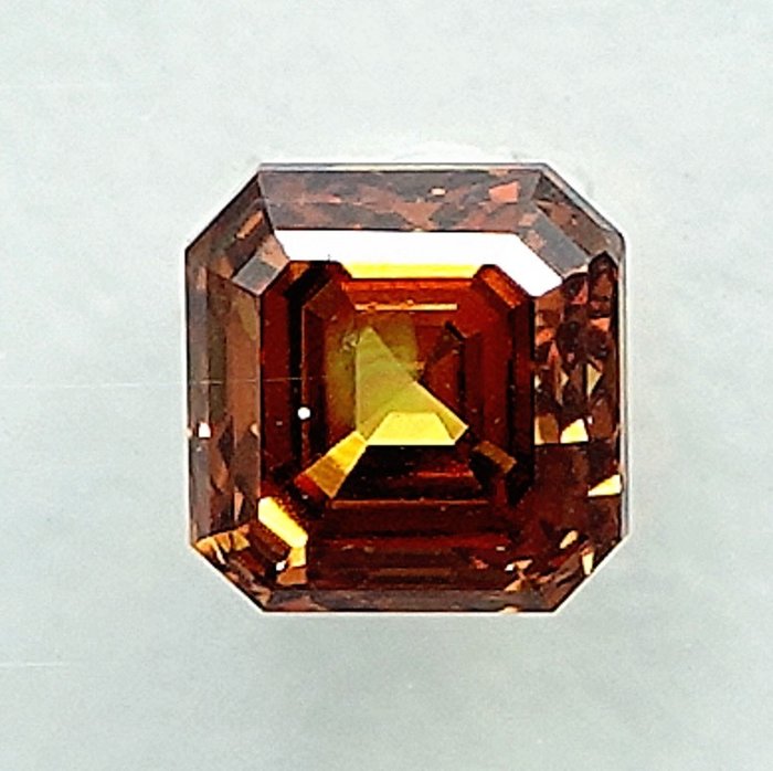 1 pcs Diamant  (Naturfarvet)  - 029 ct - Smaragd - Fancy intense Orange nuance Gul - SI2 - International Gemological Institute (IGI)