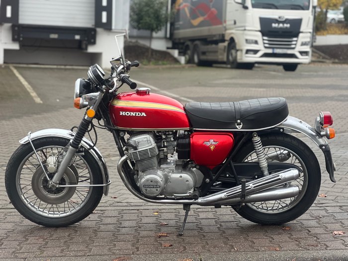 Honda - CB 750 Four K2 - 1975