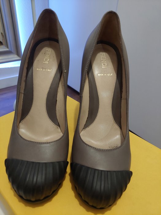 Fendi - Sko med hæle - Størelse: Shoes / EU 38.5