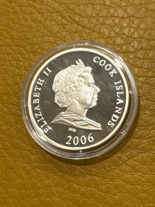 Cook-øerne. 10 Dollars 2006 Skulpturmünze  - 'Freiheitsstatue', 1 Oz (.999) mit COA  (Ingen mindstepris)