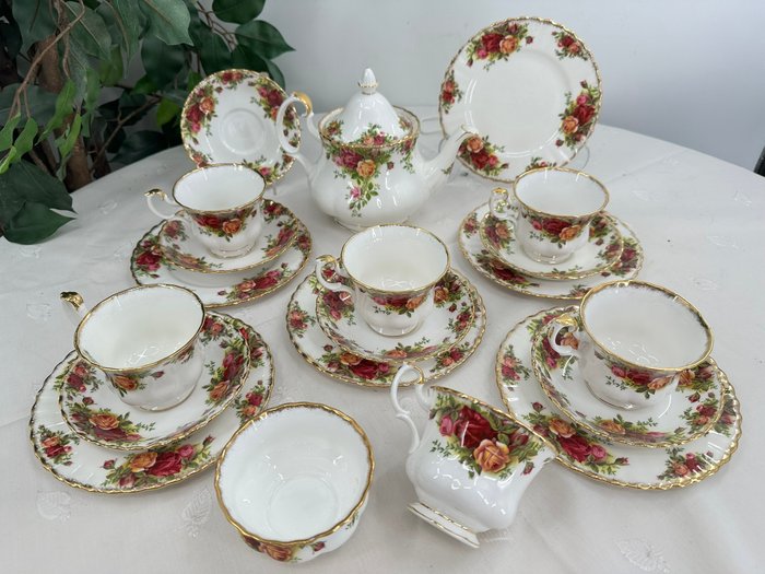 Royal Albert Old Country Roses Teeservice - 20-teilig-Elegantes Design mit Goldrand - Te service - Porcelæn