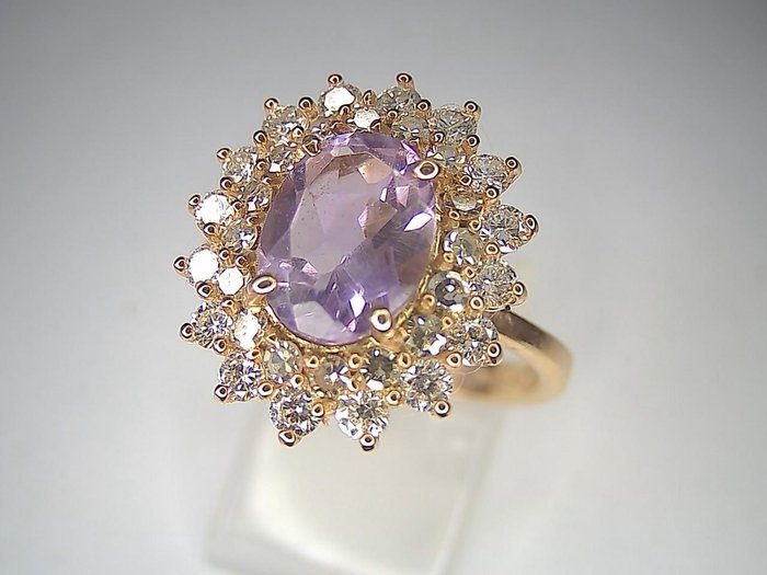 Ring - 18 kraat Rosaguld -  2.24ct. tw. Ametyst - Diamant