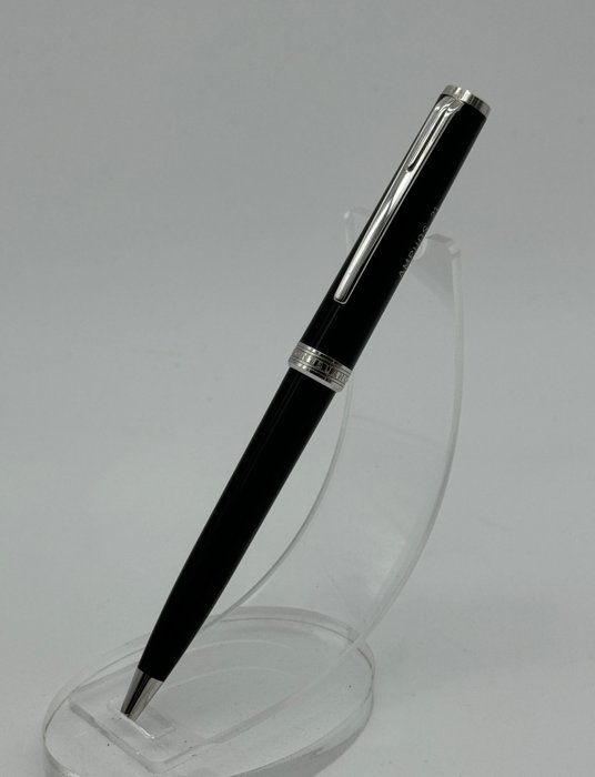 Montblanc - Pix Black Ballpoint - Pen