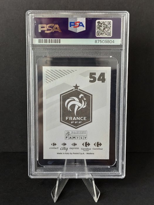 2018 Panini Carrefour FFF Fiers D'Etre Bleus Kylian Mbappé, Rookie PSA 9 Graded card