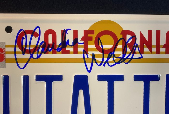 Tilbage til fremtiden - Christopher Lloyd / Claudia Wells / Bob Gale "Back to the Future" License Plate (AutographCOA)