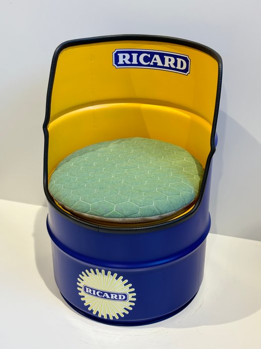 Rob VanMore - Barrel Seat Ricard - 57cm