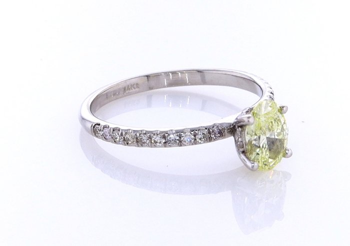 Ring - 14 karat Hvidguld -  0.90ct. tw. Diamant (Naturfarvet) - Diamant