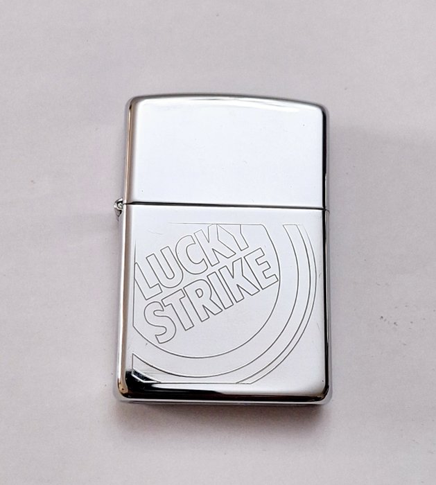 Zippo, Lucky Strike "Marzo de 1995" - Lighter - Stål