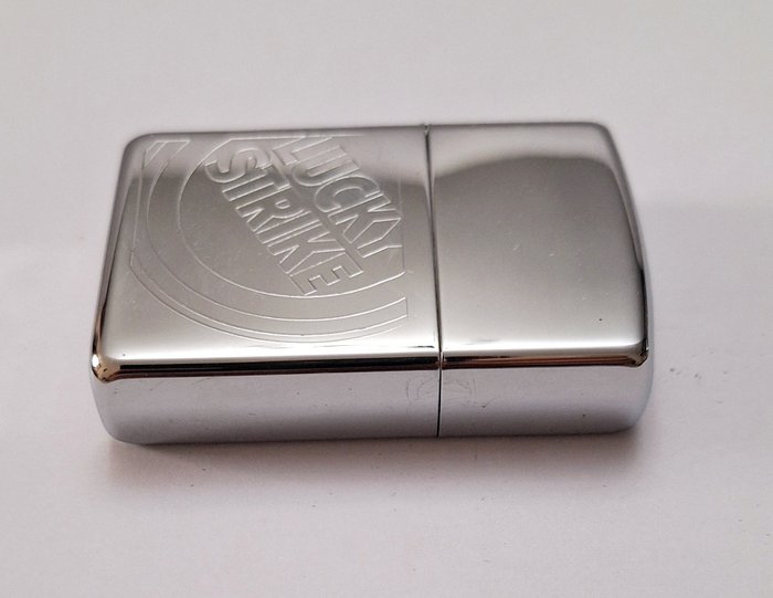 Zippo, Lucky Strike "Marzo de 1995" - Lighter - Stål