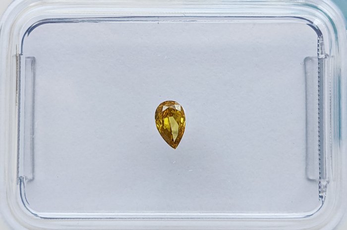 Ingen mindstepris - 1 pcs Diamant  (Naturfarvet)  - 0.09 ct - Pære - Fancy deep Gul - SI1 - International Gemological Institute (IGI)