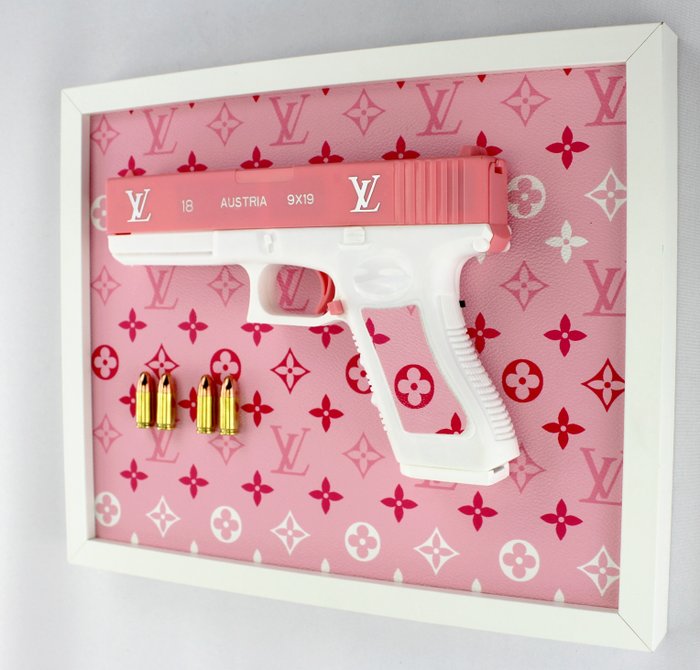 NOOLET - LV Pinked Gun Enlightened Neon Model