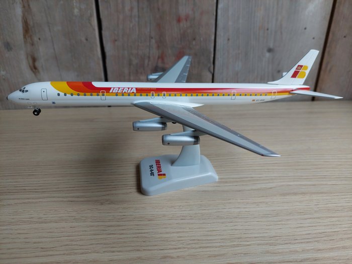 Hogan - Modelfly - Iberia Douglas DC-8 serie 63 'Alonso Cano'