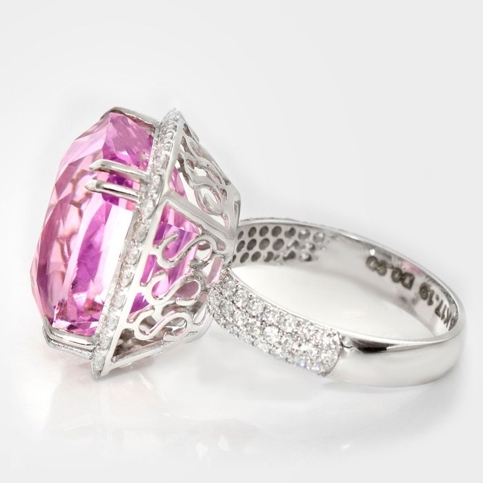 Ingen mindstepris - Ring - 14 karat Hvidguld -  18.08ct. tw. Kunzit - Diamant - IGI 17,18 ct Pink