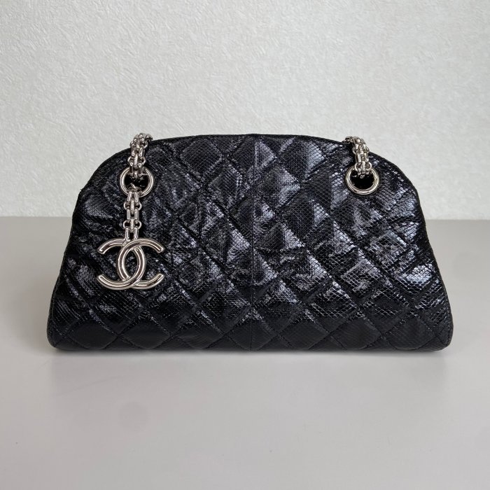 Chanel - Chanel Rare Lizard Embossed Mademoiselle Bag - Skuldertaske